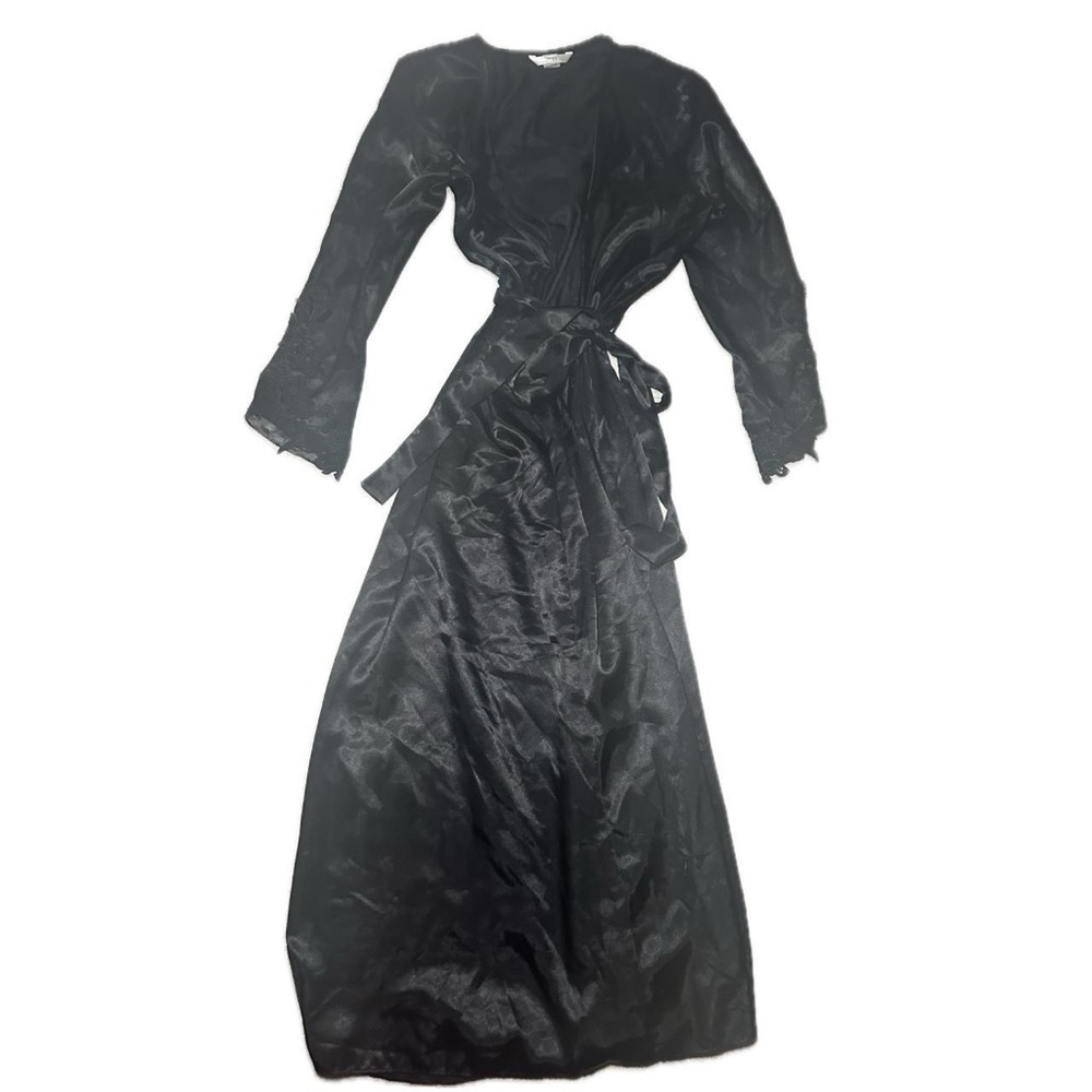 flora long black robe belt tie size small/medium